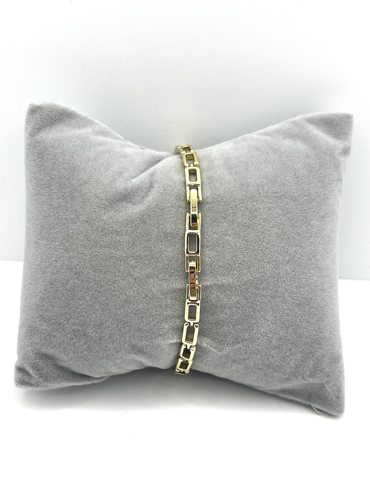 14k Gold Plated Zirconia Sophisticated Bracelet